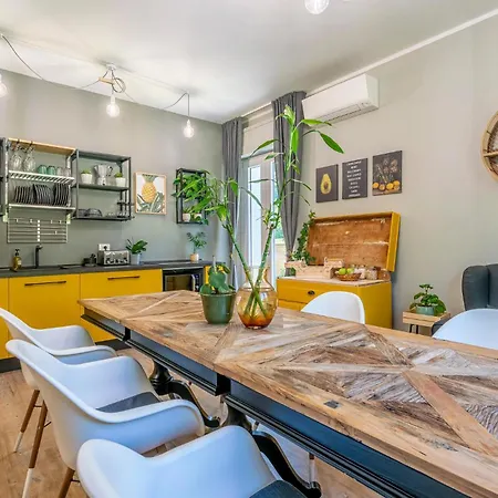 Vakantiehuis 3 Bedroom Stunning In *