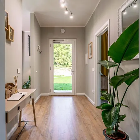 3 Bedroom Stunning In Piobbico