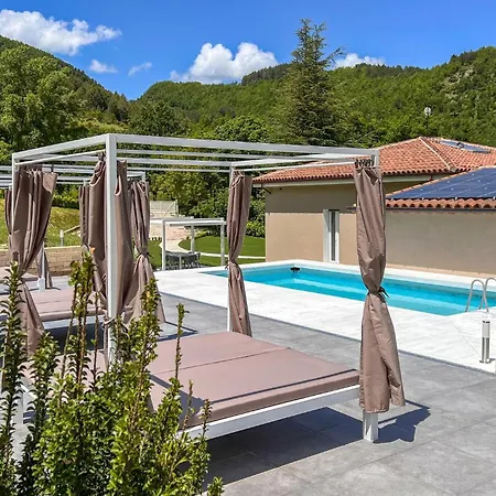 3 Bedroom Stunning In Feriehus *